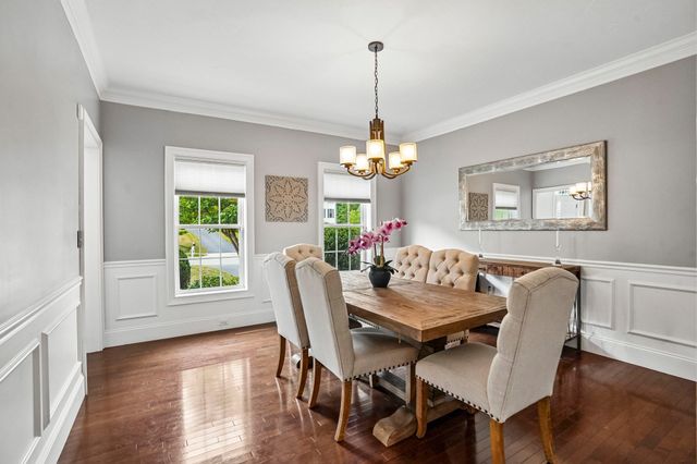 75 Silver Fox Rd, Franklin, MA 02038