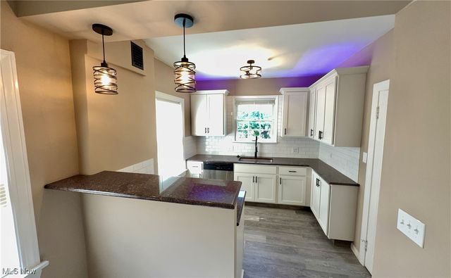 19627 Winslow Road, Shaker Heights, OH 44122