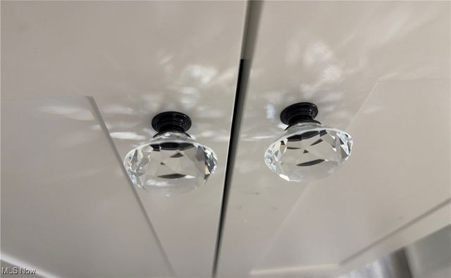 19627 Winslow Road, Shaker Heights, OH 44122