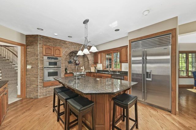 W131N7931 Country Club COURT, Menomonee Falls, WI 53051