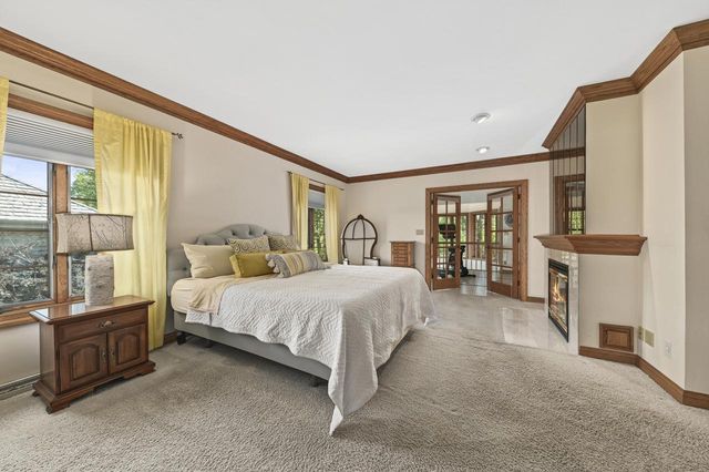 W131N7931 Country Club COURT, Menomonee Falls, WI 53051