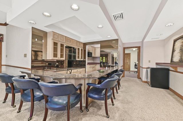 W131N7931 Country Club COURT, Menomonee Falls, WI 53051