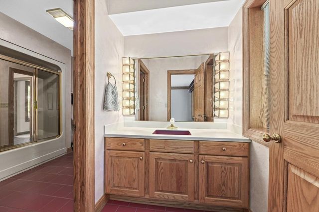 W131N7931 Country Club COURT, Menomonee Falls, WI 53051
