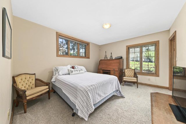 W131N7931 Country Club COURT, Menomonee Falls, WI 53051