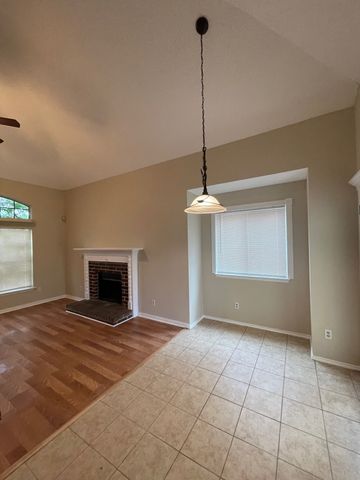 5516 Stone Meadow Lane, Fort Worth, TX 76179