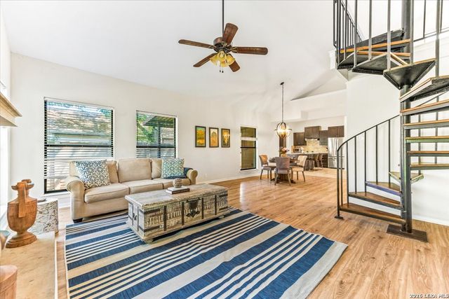 1715 Encino Crst, San Antonio, TX 78259