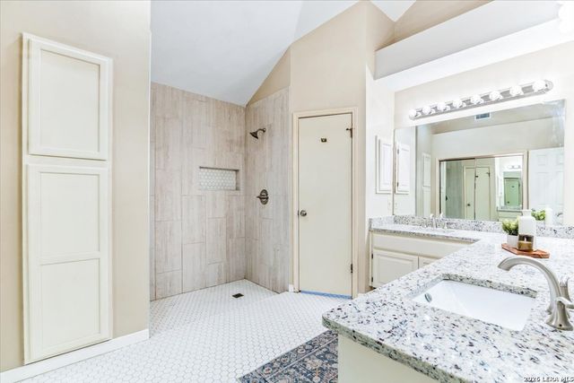 1715 Encino Crst, San Antonio, TX 78259