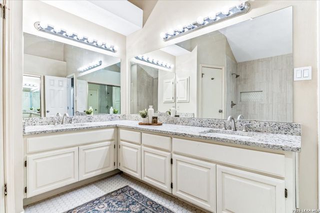 1715 Encino Crst, San Antonio, TX 78259