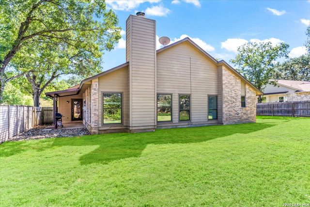1715 Encino Crst, San Antonio, TX 78259