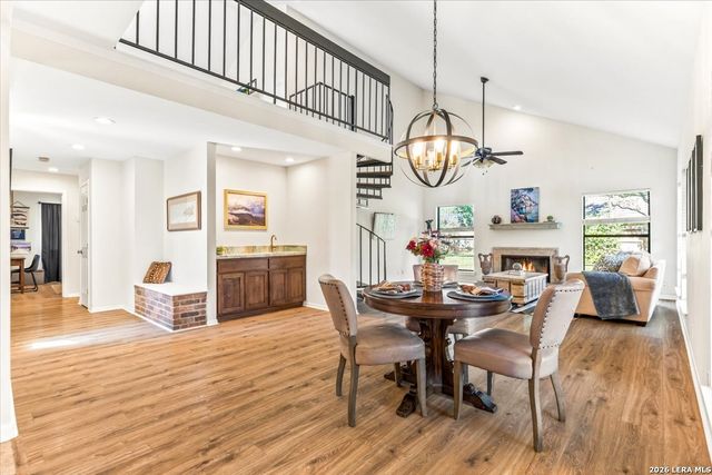 1715 Encino Crst, San Antonio, TX 78259