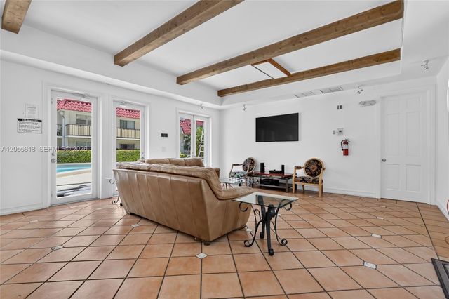 6709 N Kendall Drive 220, Pinecrest, FL 33156