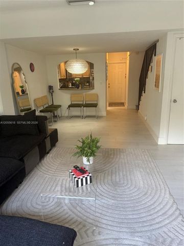 6709 N Kendall Drive 220, Pinecrest, FL 33156