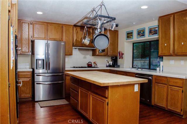 24371 Crestview, Newhall, CA 91321