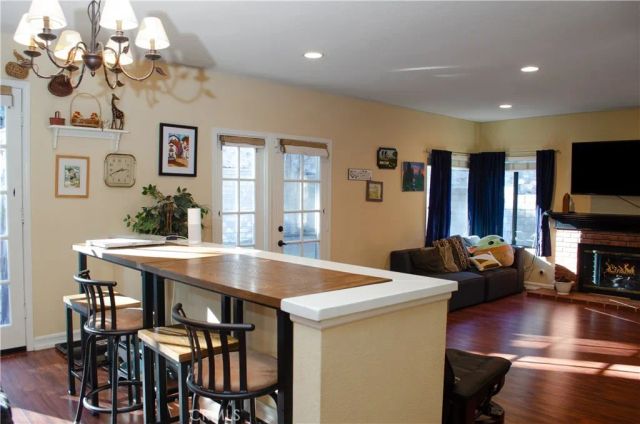 24371 Crestview, Newhall, CA 91321