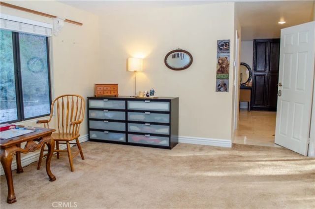 24371 Crestview, Newhall, CA 91321