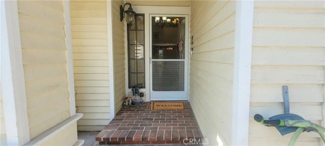 24371 Crestview, Newhall, CA 91321