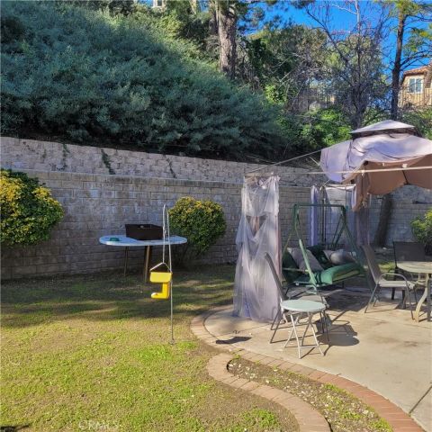 24371 Crestview, Newhall, CA 91321