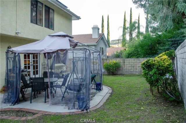 24371 Crestview, Newhall, CA 91321