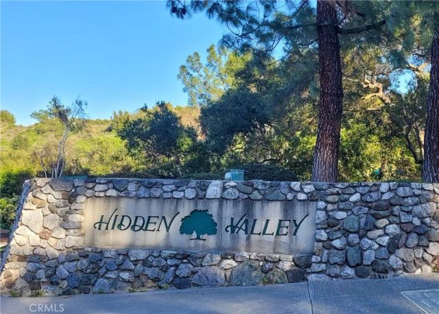 24371 Crestview, Newhall, CA 91321