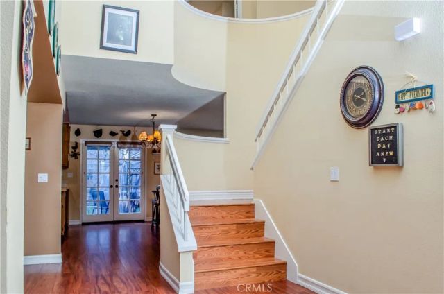 24371 Crestview, Newhall, CA 91321