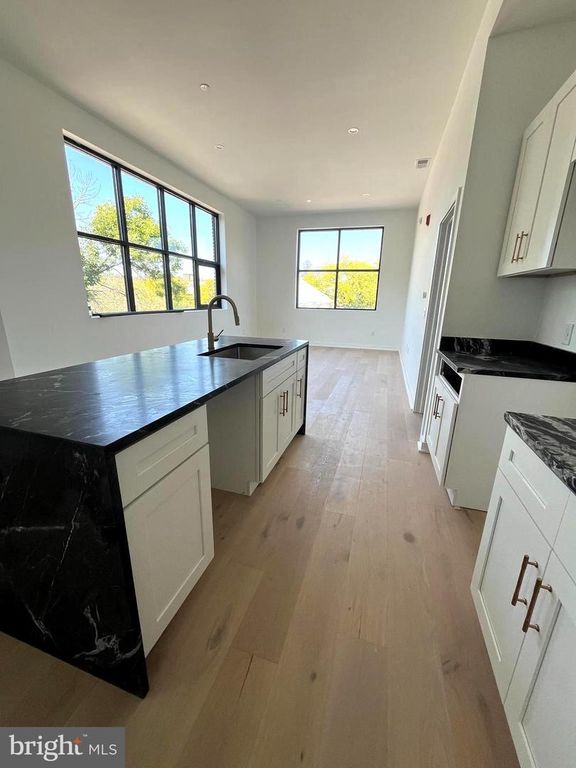 36 NARBERTH AVE N #201, Narberth, PA 19072