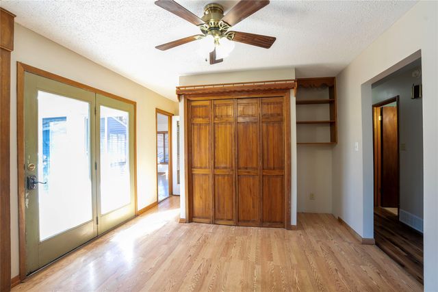 4563 Fairview Drive, Pleasant Hill, IA 50327