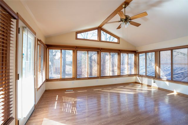 4563 Fairview Drive, Pleasant Hill, IA 50327