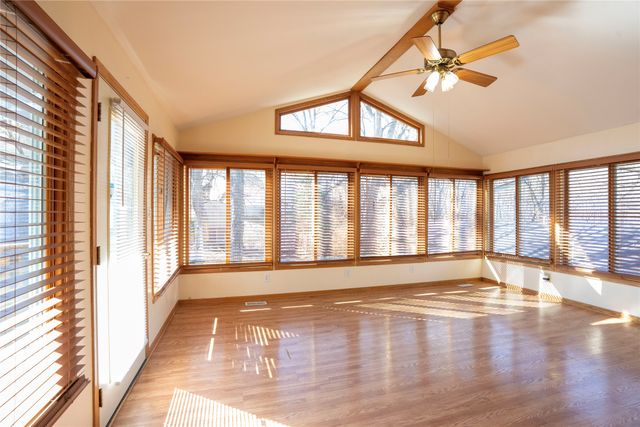 4563 Fairview Drive, Pleasant Hill, IA 50327