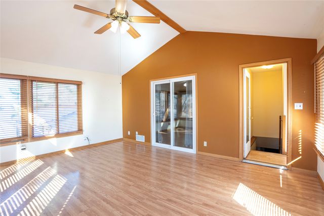 4563 Fairview Drive, Pleasant Hill, IA 50327