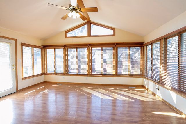 4563 Fairview Drive, Pleasant Hill, IA 50327