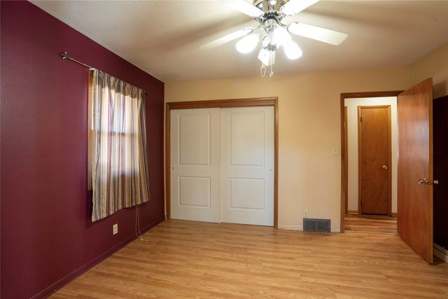 4563 Fairview Drive, Pleasant Hill, IA 50327