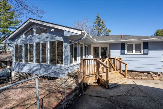 4563 Fairview Drive, Pleasant Hill, IA 50327