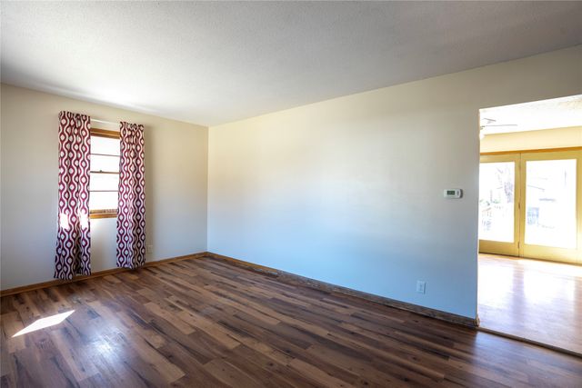 4563 Fairview Drive, Pleasant Hill, IA 50327