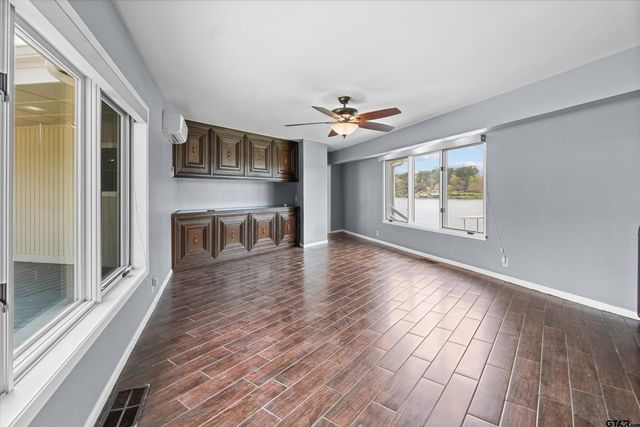 2105 Cardinal Circle, Jacksonville, TX 75766