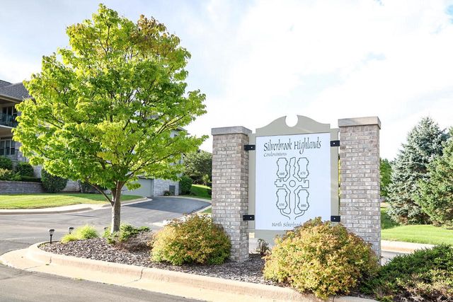 450 N Silverbrook DRIVE #101, West Bend, WI 53090