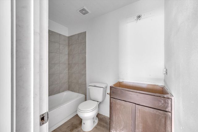 423 N Carolina Street, Houston, TX 77029