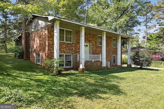 1071 Luther Drive SW, Mableton, GA 30126