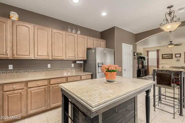 28582 N SUNSET Drive, San Tan Valley, AZ 85143