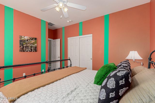 28582 N SUNSET Drive, San Tan Valley, AZ 85143