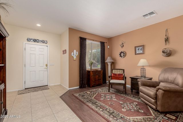 28582 N SUNSET Drive, San Tan Valley, AZ 85143