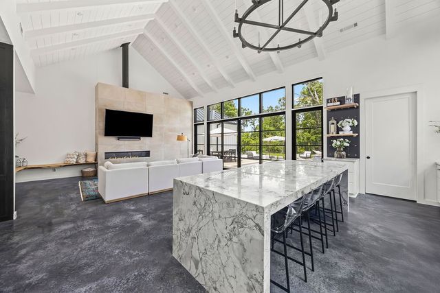 3809 Copper Ridge Road, Rogers, AR 72756