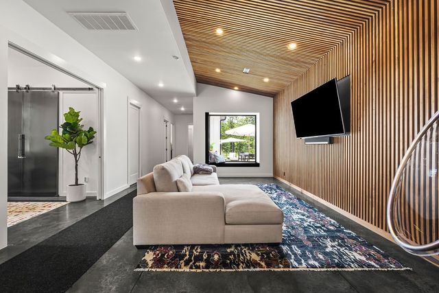 3809 Copper Ridge Road, Rogers, AR 72756