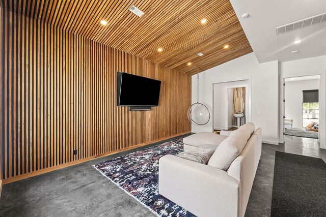 3809 Copper Ridge Road, Rogers, AR 72756