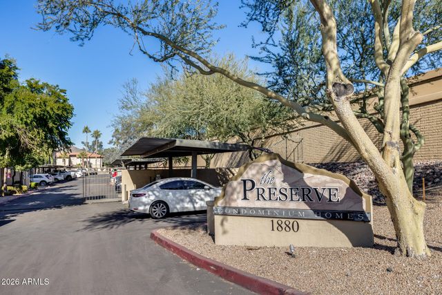 1880 E MORTEN Avenue 102, Phoenix, AZ 85020