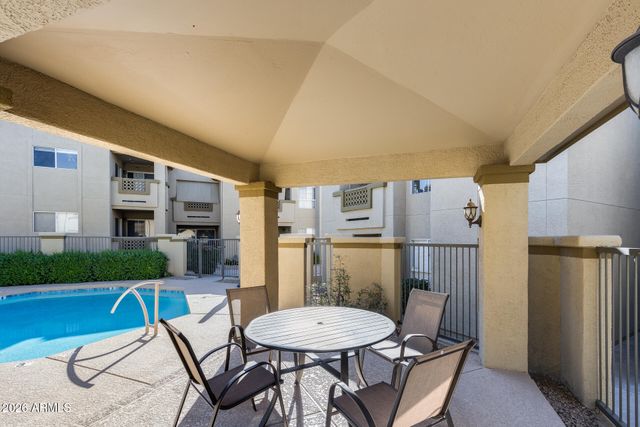 1880 E MORTEN Avenue 102, Phoenix, AZ 85020