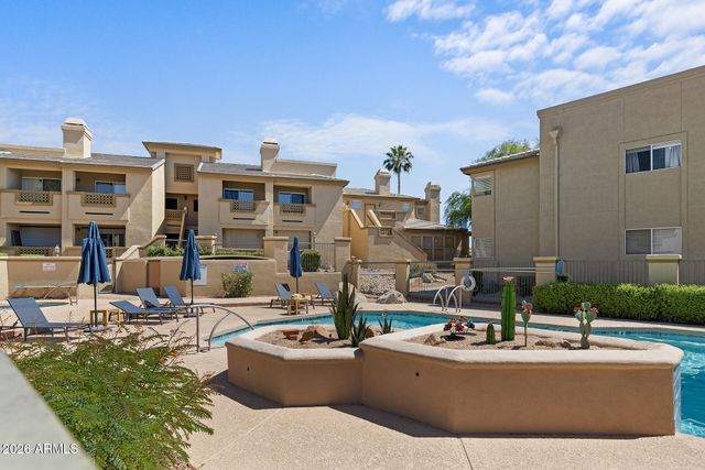 1880 E MORTEN Avenue 102, Phoenix, AZ 85020