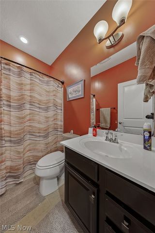 2014 S Ashwood Lane, Painesville, OH 44077