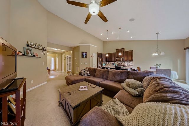 2014 S Ashwood Lane, Painesville, OH 44077