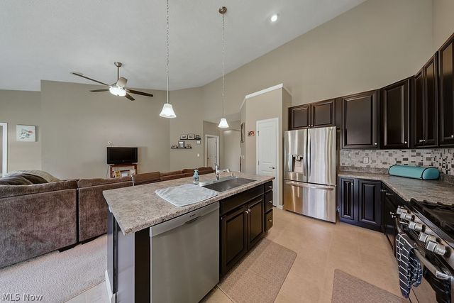 2014 S Ashwood Lane, Painesville, OH 44077