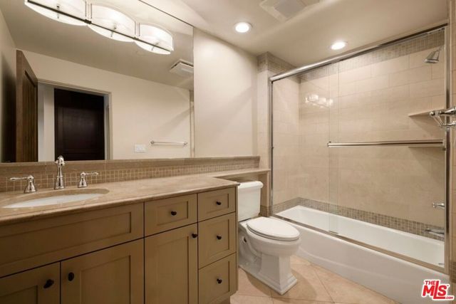2255 Fox Hills Drive 200, Los Angeles, CA 90064